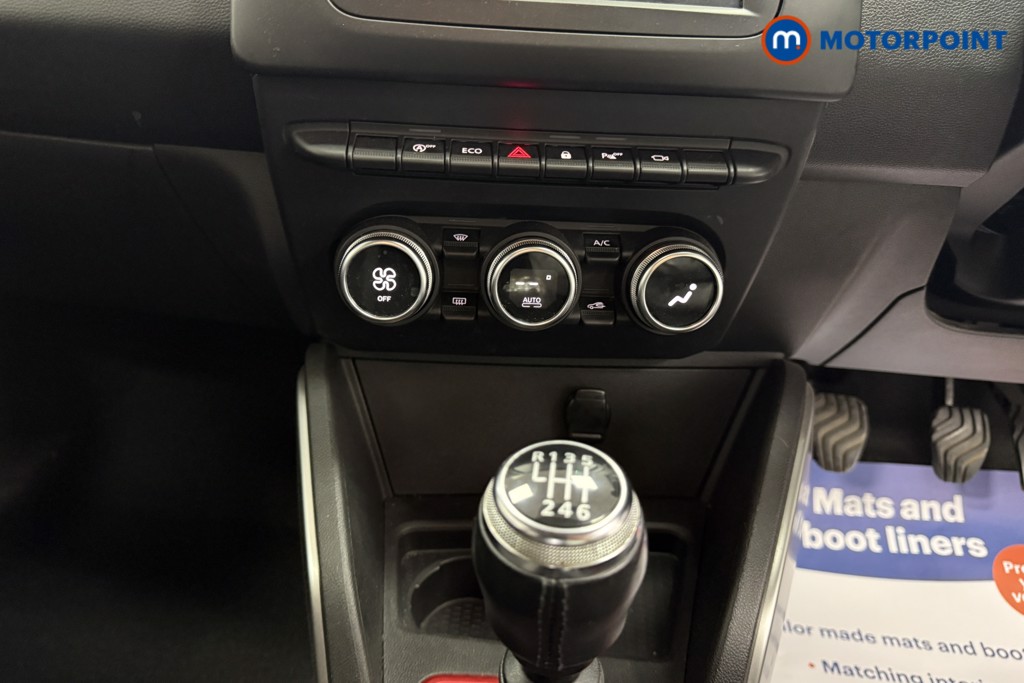 Dacia Duster Techroad Manual Petrol SUV - Stock Number (1532005) - 17th supplementary image