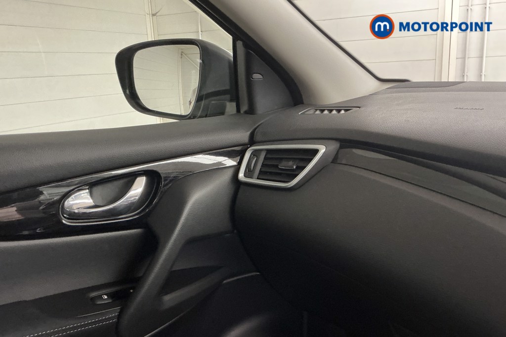 Nissan Qashqai N-Connecta Manual Petrol SUV - Stock Number (1552202) - 16th supplementary image