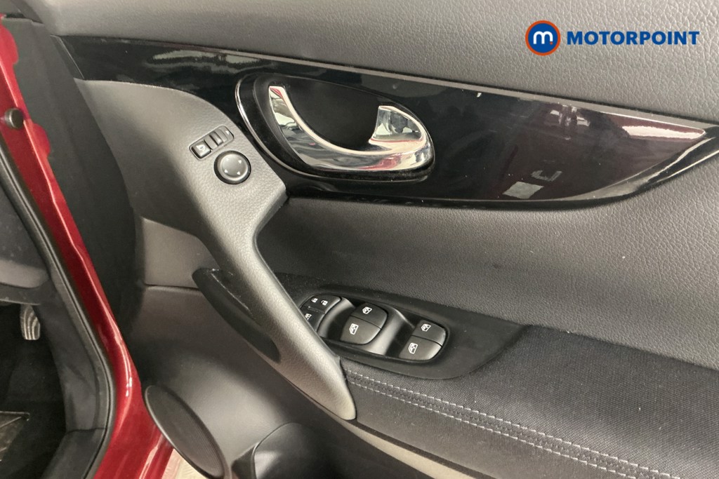 Nissan Qashqai N-Connecta Manual Petrol SUV - Stock Number (1552202) - 21st supplementary image