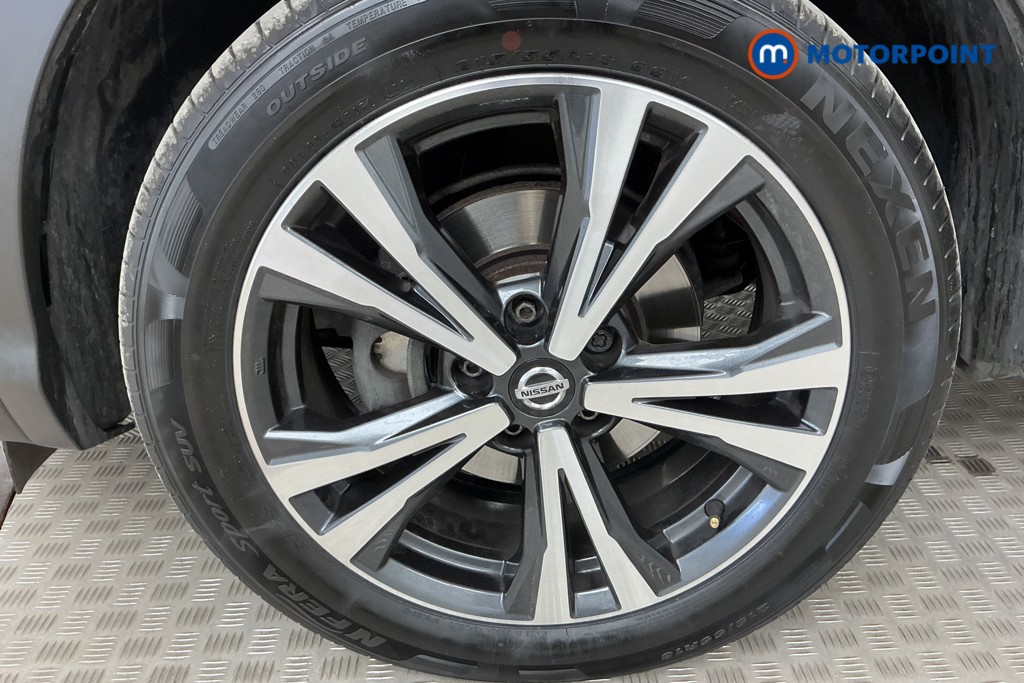 Nissan Qashqai N-Connecta Manual Petrol SUV - Stock Number (1552202) - 33rd supplementary image
