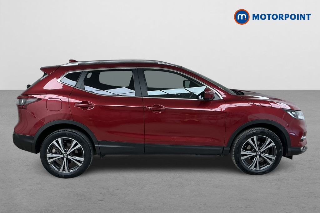Nissan Qashqai N-Connecta Manual Petrol SUV - Stock Number (1552202) - Drivers side