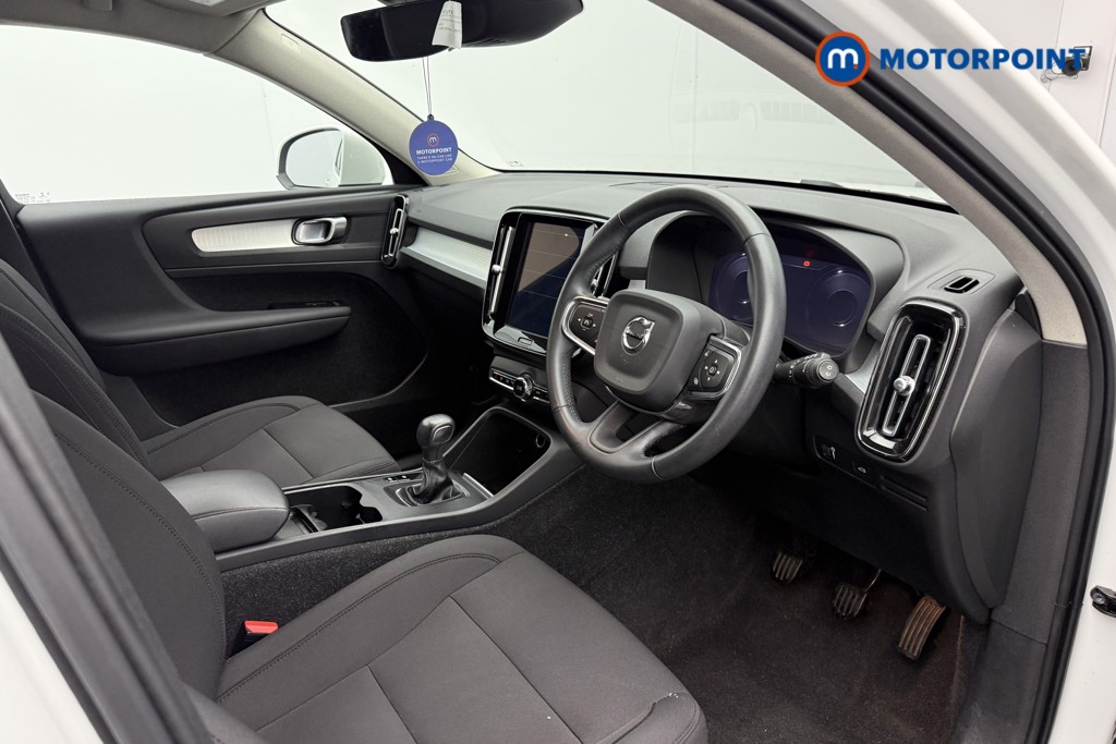 Volvo Xc40 Momentum Manual Petrol SUV - Stock Number (1555003) - 3rd supplementary image