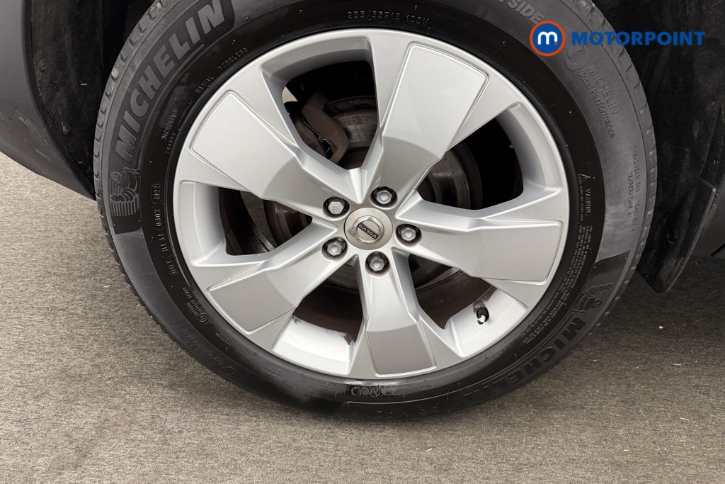Volvo Xc40 Momentum Manual Petrol SUV - Stock Number (1555003) - 17th supplementary image