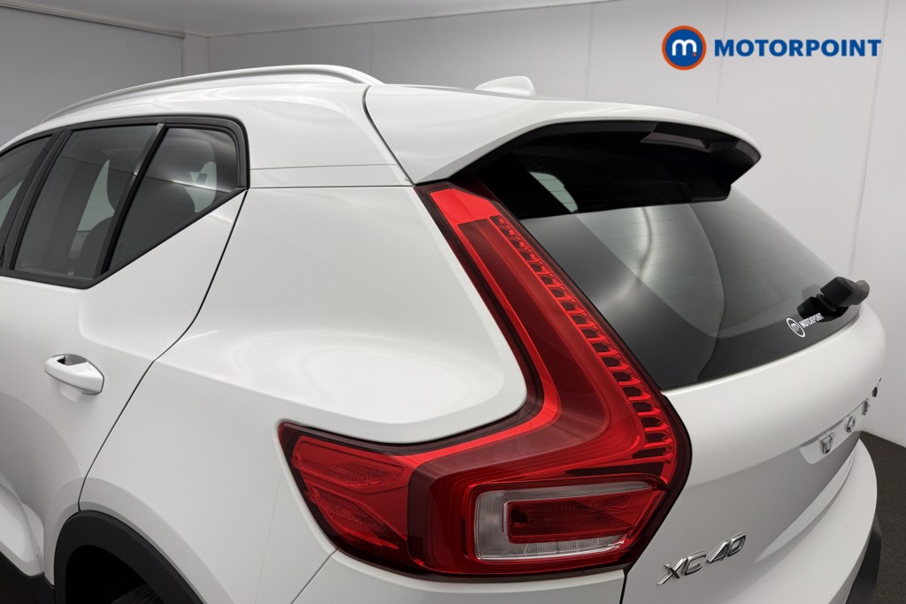 Volvo Xc40 Momentum Manual Petrol SUV - Stock Number (1555003) - 23rd supplementary image