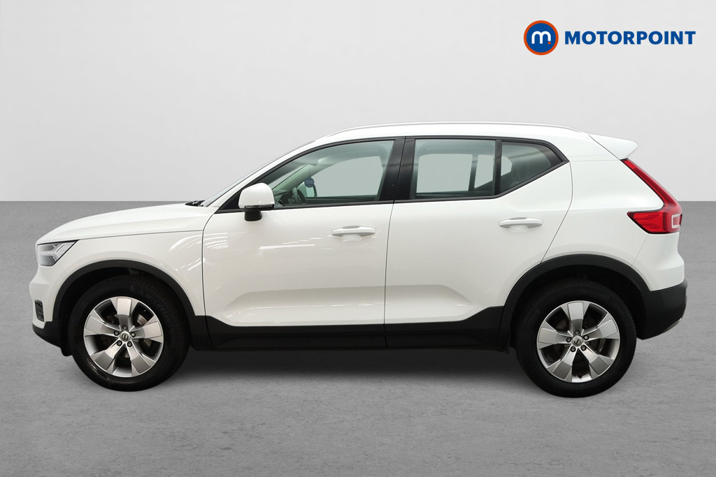 Volvo Xc40 Momentum Manual Petrol SUV - Stock Number (1555003) - Passenger side