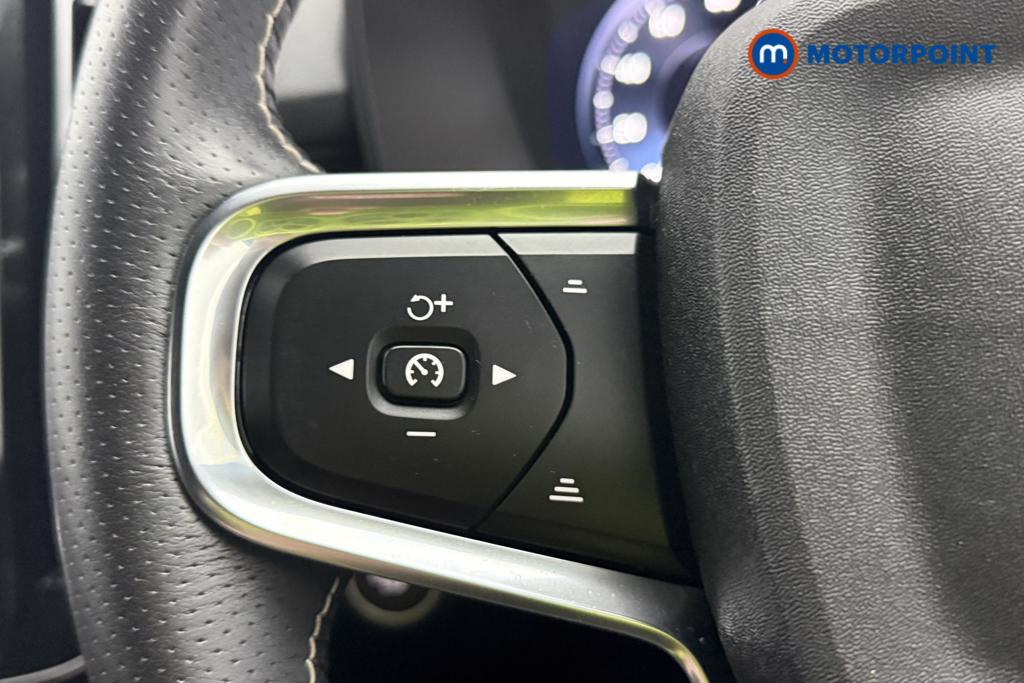 Volvo Xc40 R Design Manual Petrol SUV - Stock Number (1555080) - 16th supplementary image