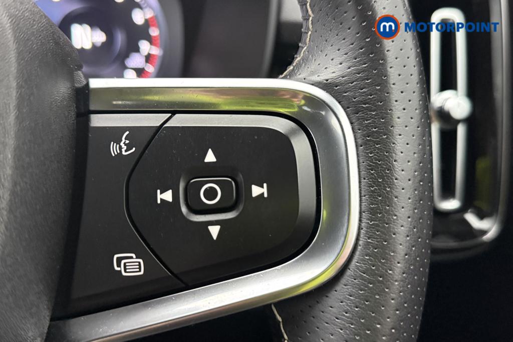Volvo Xc40 R Design Manual Petrol SUV - Stock Number (1555080) - 17th supplementary image