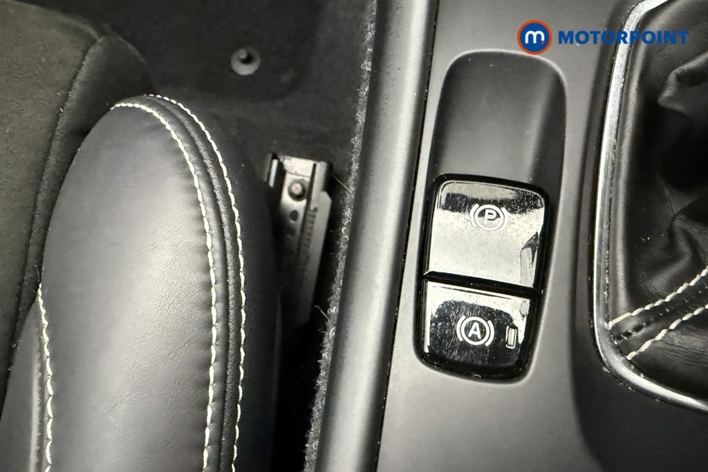 Volvo Xc40 R Design Manual Petrol SUV - Stock Number (1555139) - 12th supplementary image