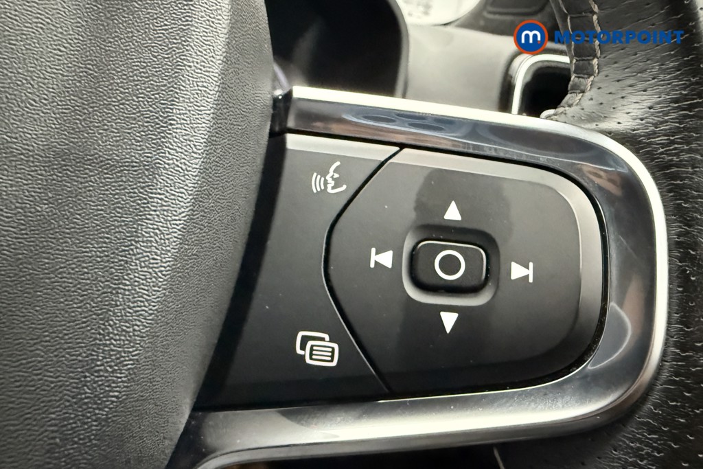 Volvo Xc40 R Design Manual Petrol SUV - Stock Number (1555139) - 14th supplementary image