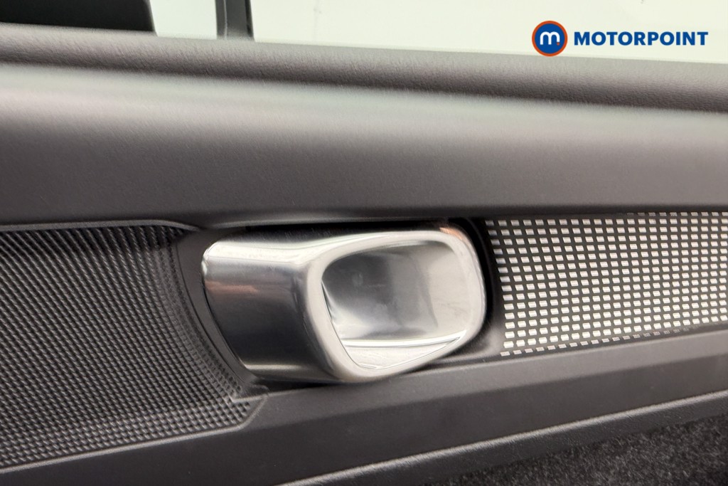 Volvo Xc40 R Design Manual Petrol SUV - Stock Number (1555139) - 15th supplementary image