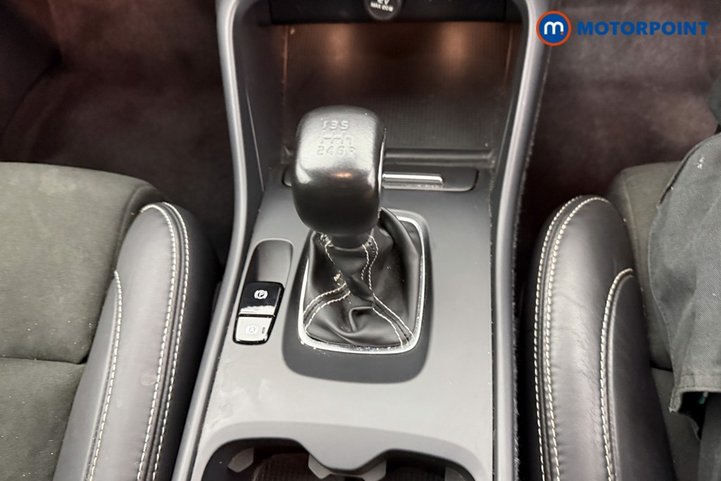 Volvo Xc40 R Design Manual Petrol SUV - Stock Number (1555143) - 11th supplementary image
