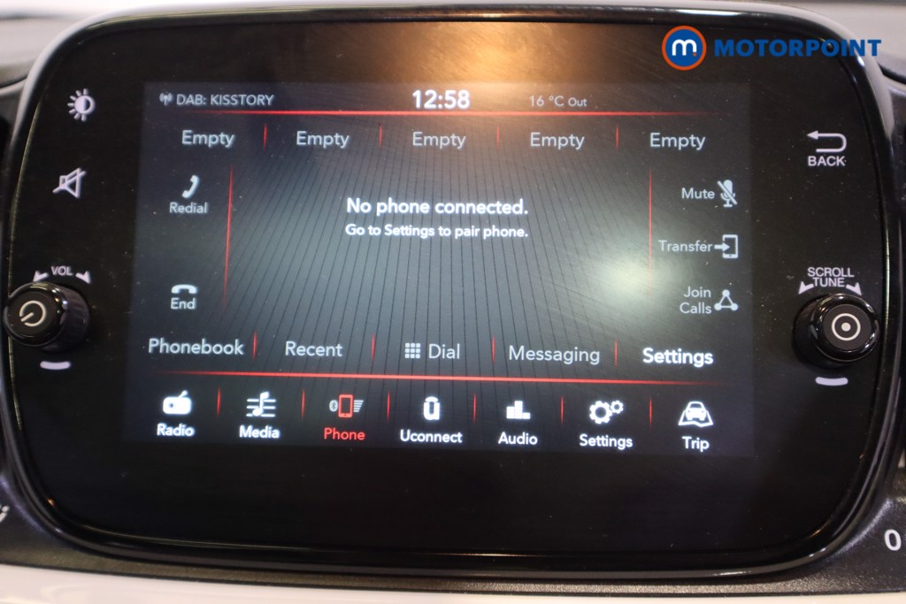Fiat 500 Dolcevita Manual Petrol-Electric Hybrid Hatchback - Stock Number (1556883) - 2nd supplementary image
