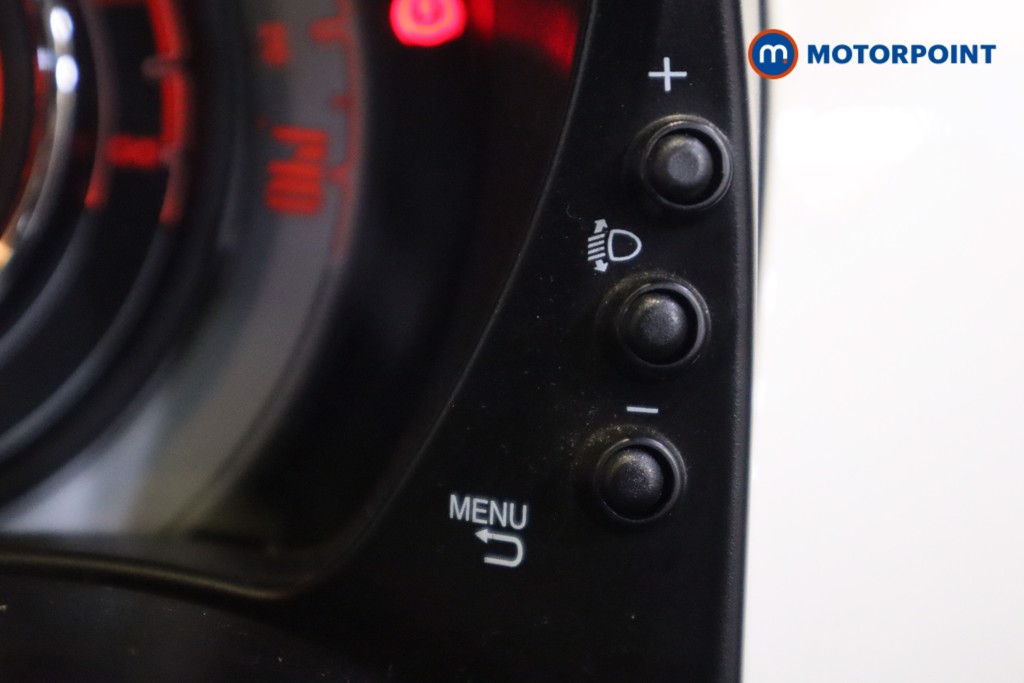Fiat 500 Dolcevita Manual Petrol-Electric Hybrid Hatchback - Stock Number (1556883) - 14th supplementary image