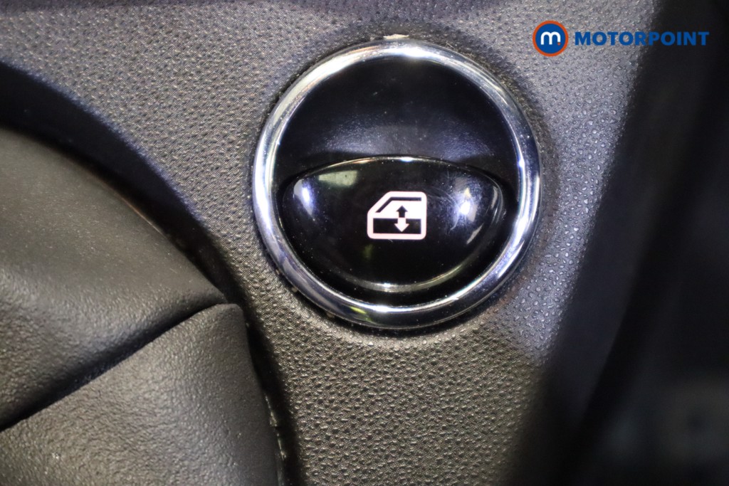 Fiat 500 Dolcevita Manual Petrol-Electric Hybrid Hatchback - Stock Number (1556883) - 21st supplementary image