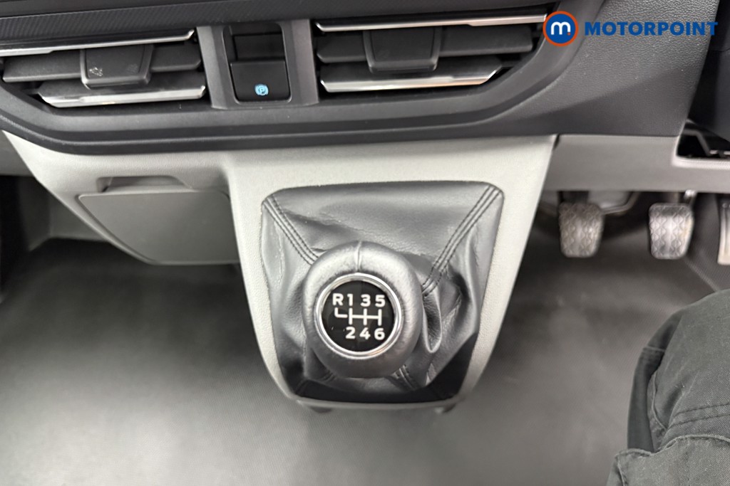 Ford Transit Custom Limited Manual Diesel Panel Van - Stock Number (1556932) - 12th supplementary image