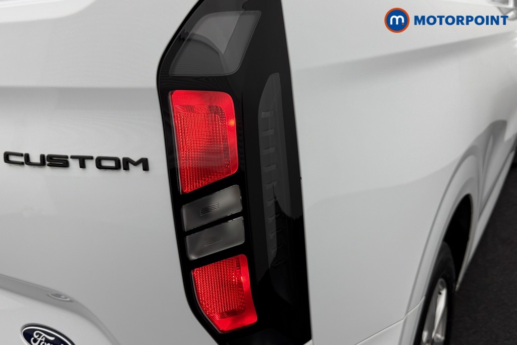 Ford Transit Custom Limited Manual Diesel Panel Van - Stock Number (1556932) - 23rd supplementary image