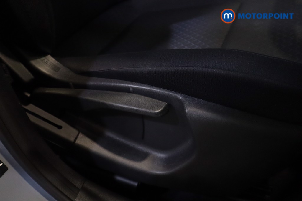 Nissan Juke Acenta Premium Automatic Petrol SUV - Stock Number (1558834) - 6th supplementary image
