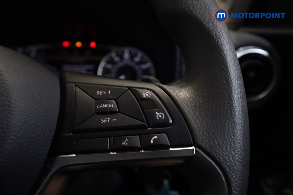 Nissan Juke Acenta Premium Automatic Petrol SUV - Stock Number (1558834) - 10th supplementary image