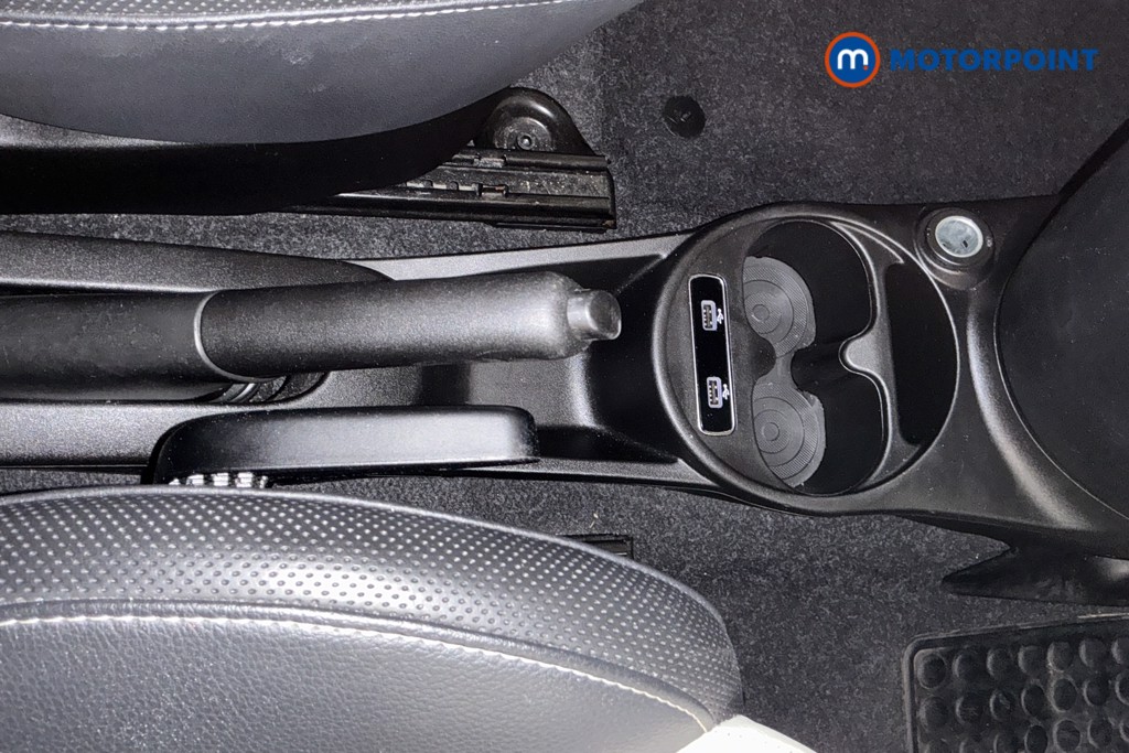 Fiat 500 Dolcevita Manual Petrol-Electric Hybrid Hatchback - Stock Number (1559931) - 11th supplementary image