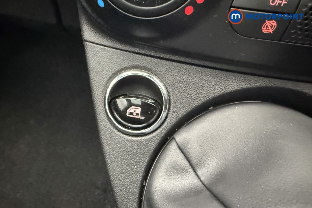 Fiat 500 1.0 Mild Hybrid 3Dr Manual Petrol-Electric Hybrid Hatchback - Stock Number (1559955) - 8th supplementary image