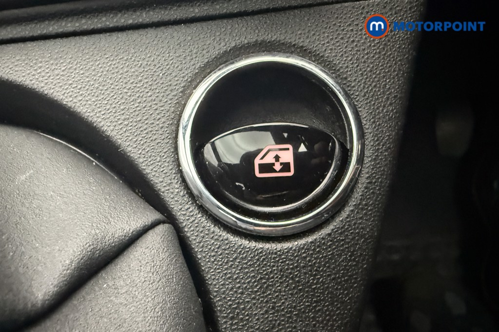 Fiat 500 1.0 Mild Hybrid 3Dr Manual Petrol-Electric Hybrid Hatchback - Stock Number (1559955) - 9th supplementary image