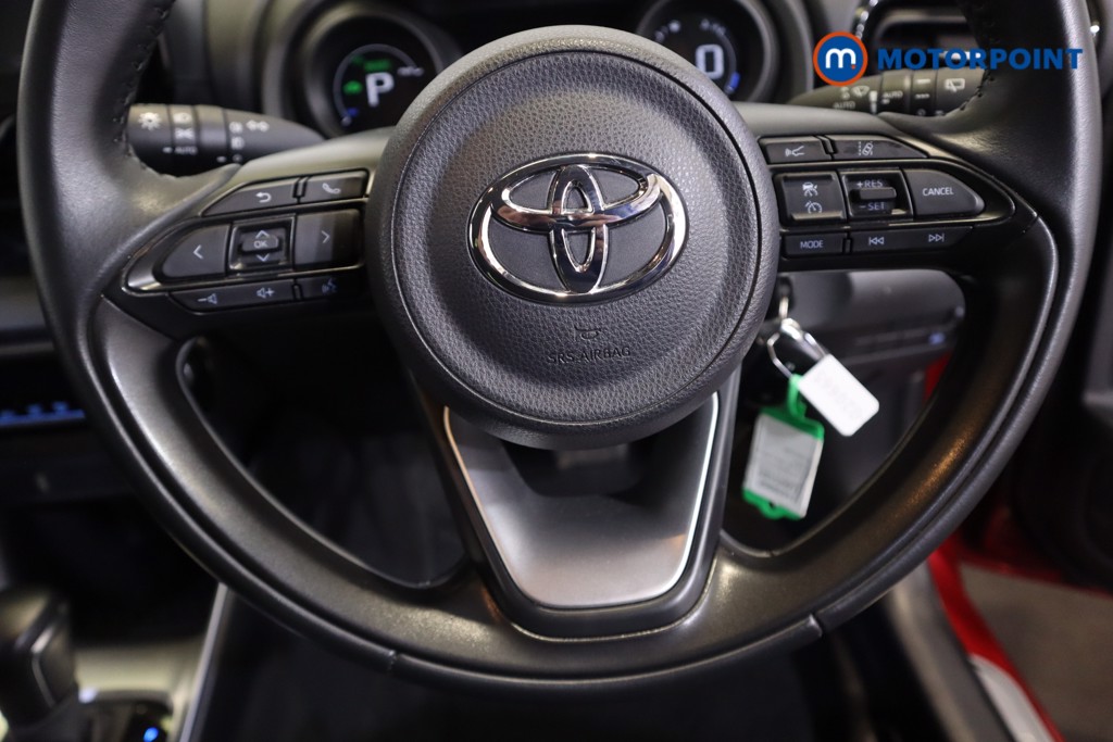Toyota Yaris Design Automatic Petrol-Electric Hybrid Hatchback - Stock Number (1559968) - 4th supplementary image