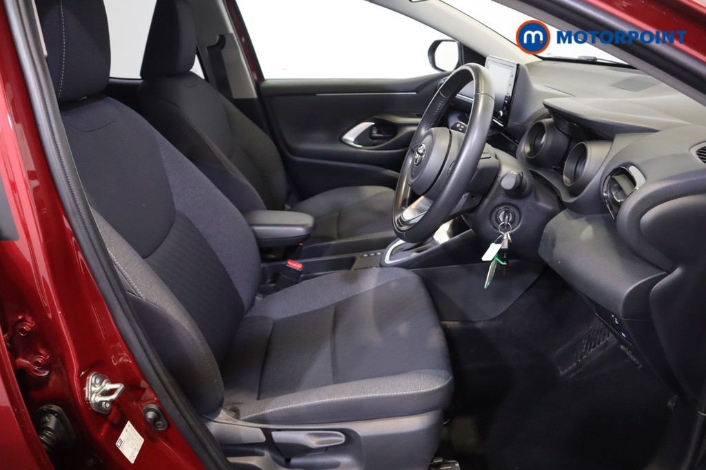 Toyota Yaris Design Automatic Petrol-Electric Hybrid Hatchback - Stock Number (1559968) - 6th supplementary image