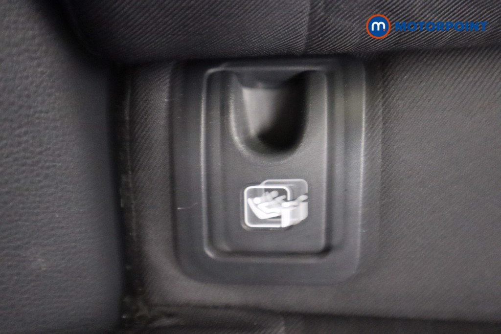 Toyota Yaris Design Automatic Petrol-Electric Hybrid Hatchback - Stock Number (1559968) - 23rd supplementary image
