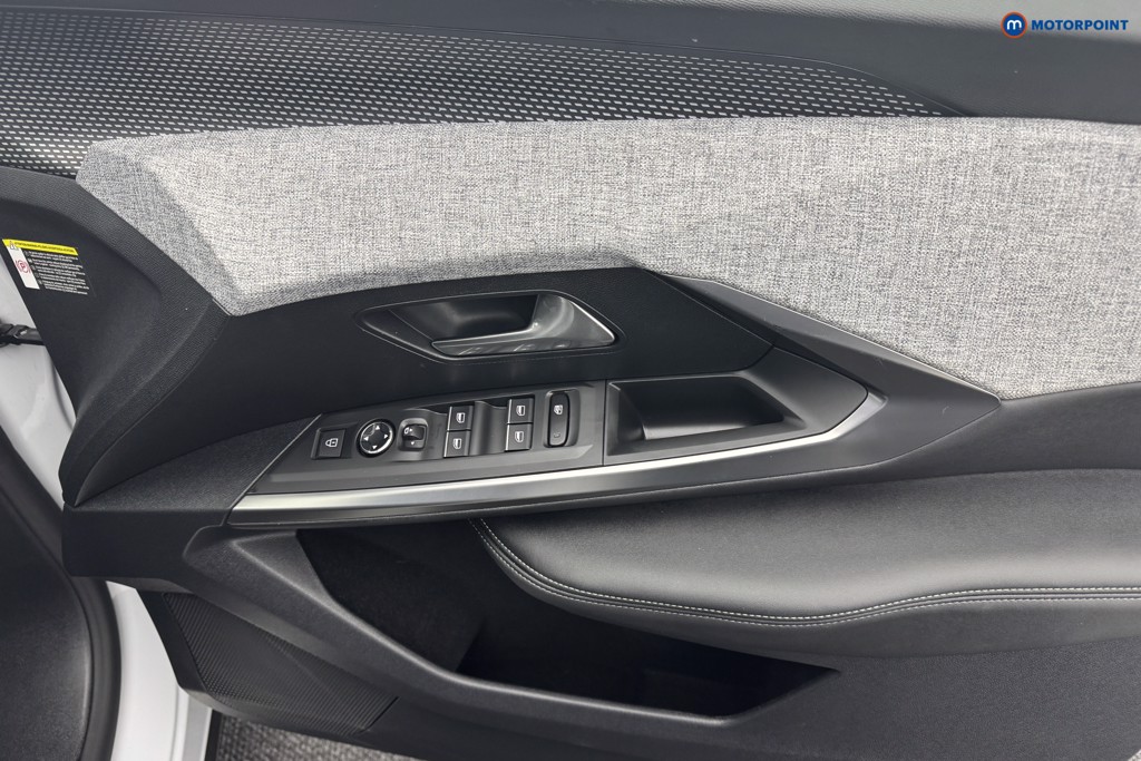 Peugeot 3008 GT Automatic Electric SUV - Stock Number (1560540) - 15th supplementary image