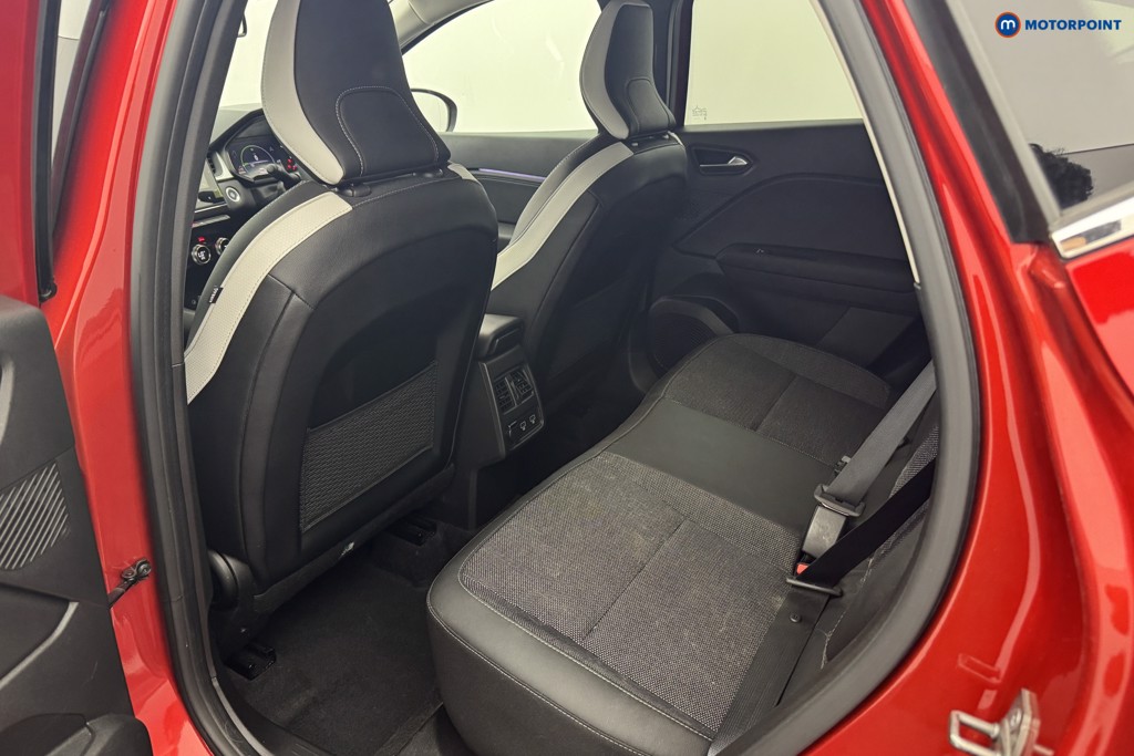 Renault Captur Techno Automatic Petrol-Electric Hybrid SUV - Stock Number (1561320) - 9th supplementary image