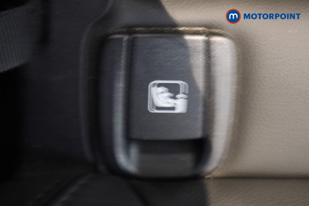 Mini Countryman Cooper Sport Manual Petrol SUV - Stock Number (1561466) - 24th supplementary image
