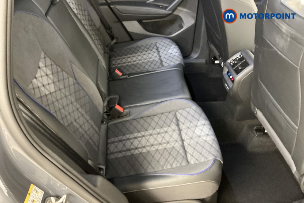 Volkswagen Tiguan R-Line Automatic Diesel SUV - Stock Number (1561928) - 4th supplementary image