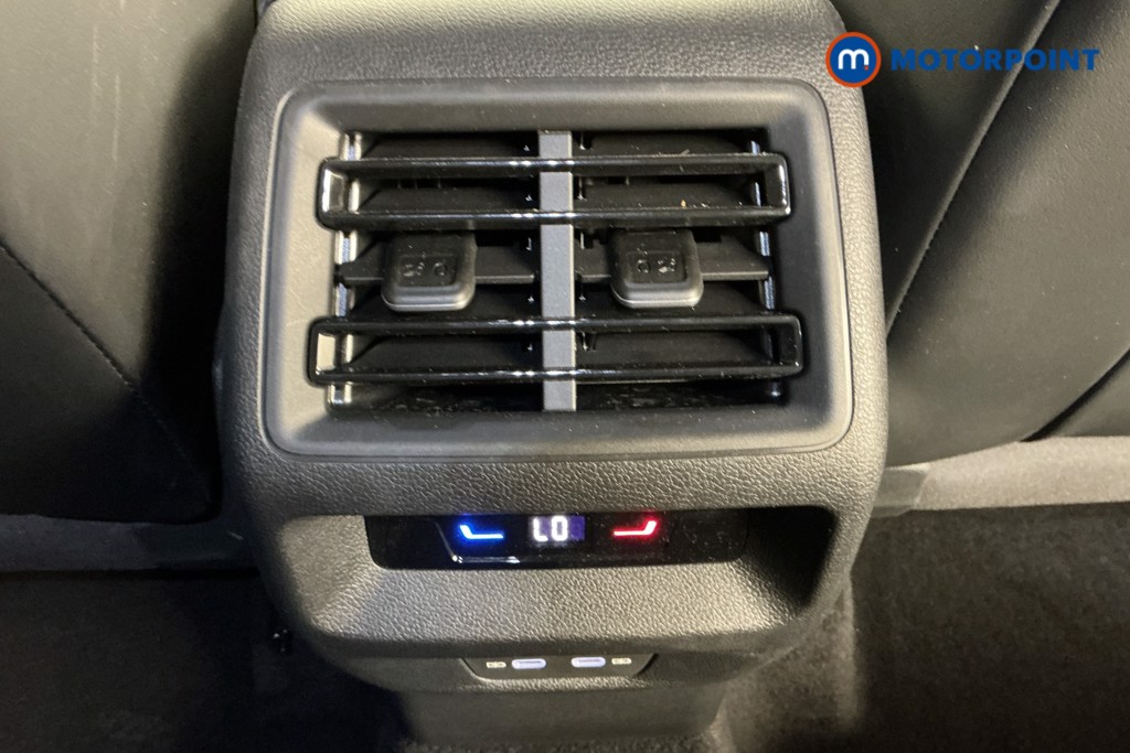 Volkswagen Tiguan R-Line Automatic Diesel SUV - Stock Number (1561928) - 10th supplementary image