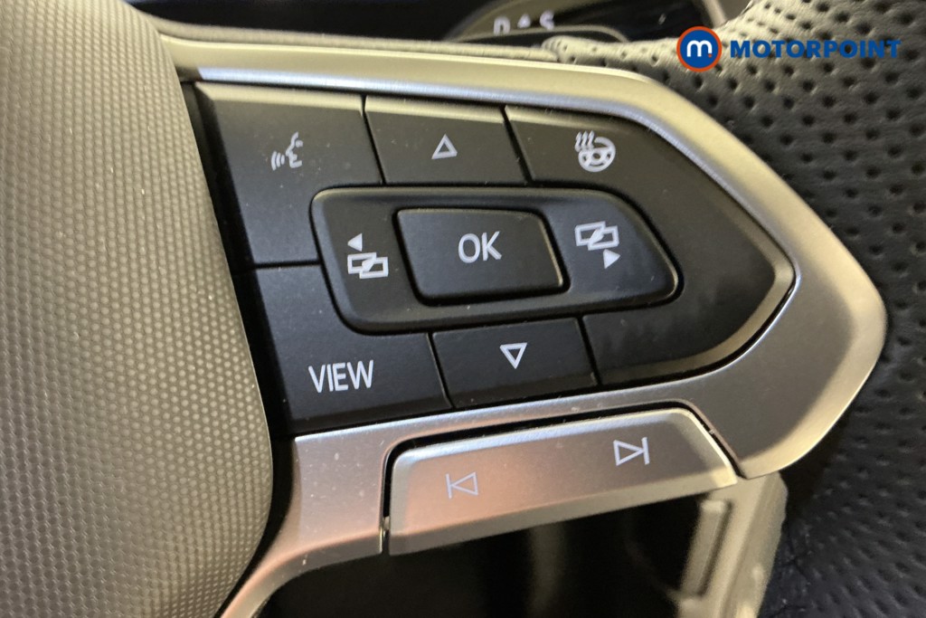 Volkswagen Tiguan R-Line Automatic Diesel SUV - Stock Number (1561928) - 21st supplementary image