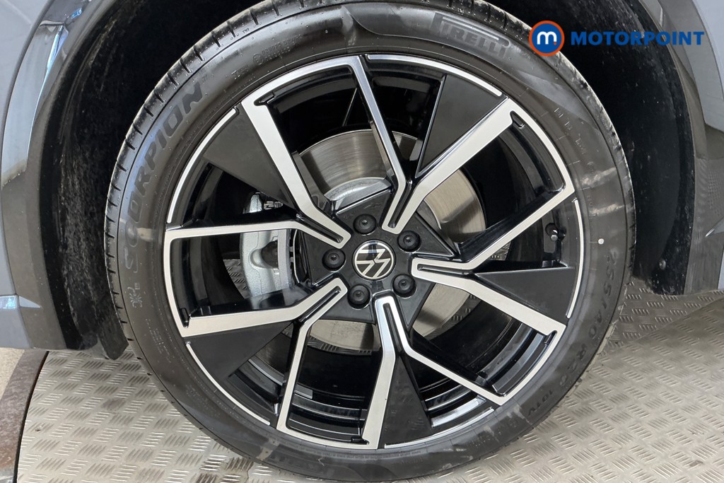 Volkswagen Tiguan R-Line Automatic Diesel SUV - Stock Number (1561928) - 37th supplementary image