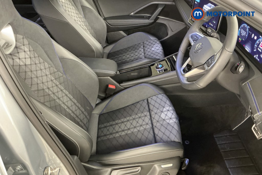 Volkswagen Tiguan R-Line Automatic Diesel SUV - Stock Number (1561934) - 6th supplementary image