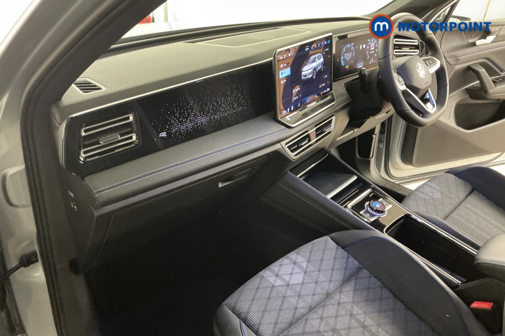 Volkswagen Tiguan R-Line Automatic Diesel SUV - Stock Number (1561934) - 9th supplementary image