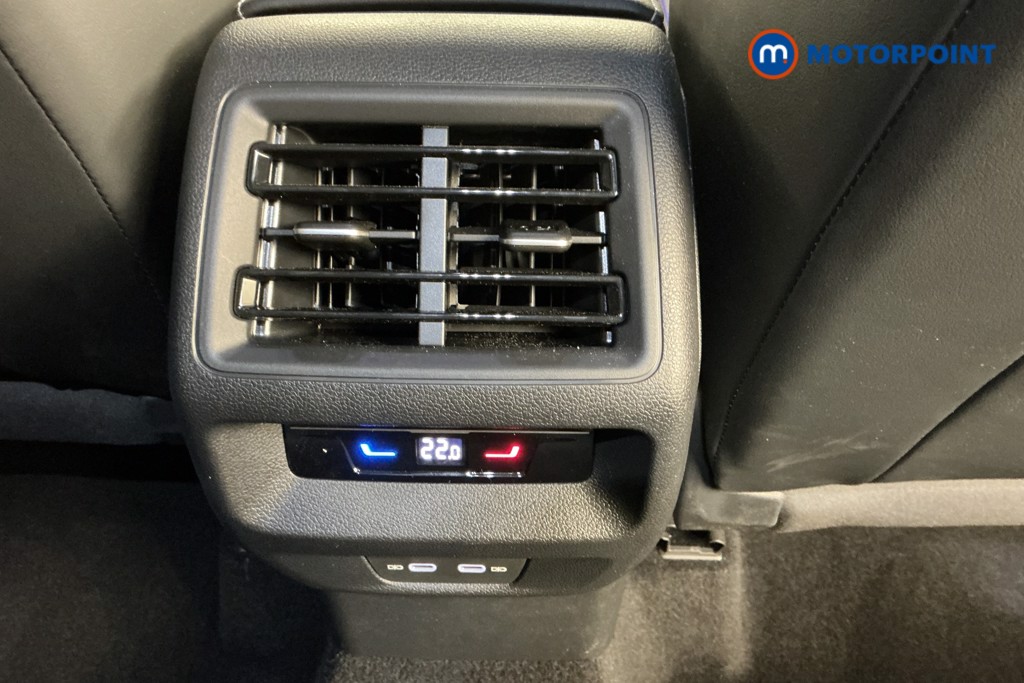 Volkswagen Tiguan R-Line Automatic Diesel SUV - Stock Number (1561934) - 11th supplementary image