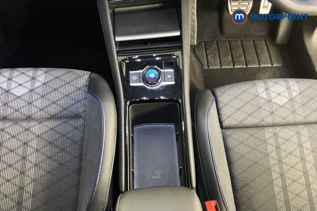 Volkswagen Tiguan R-Line Automatic Diesel SUV - Stock Number (1561934) - 12th supplementary image