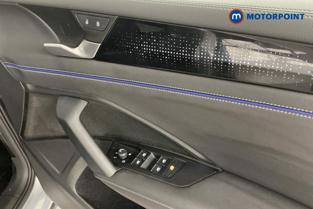 Volkswagen Tiguan R-Line Automatic Diesel SUV - Stock Number (1561934) - 23rd supplementary image