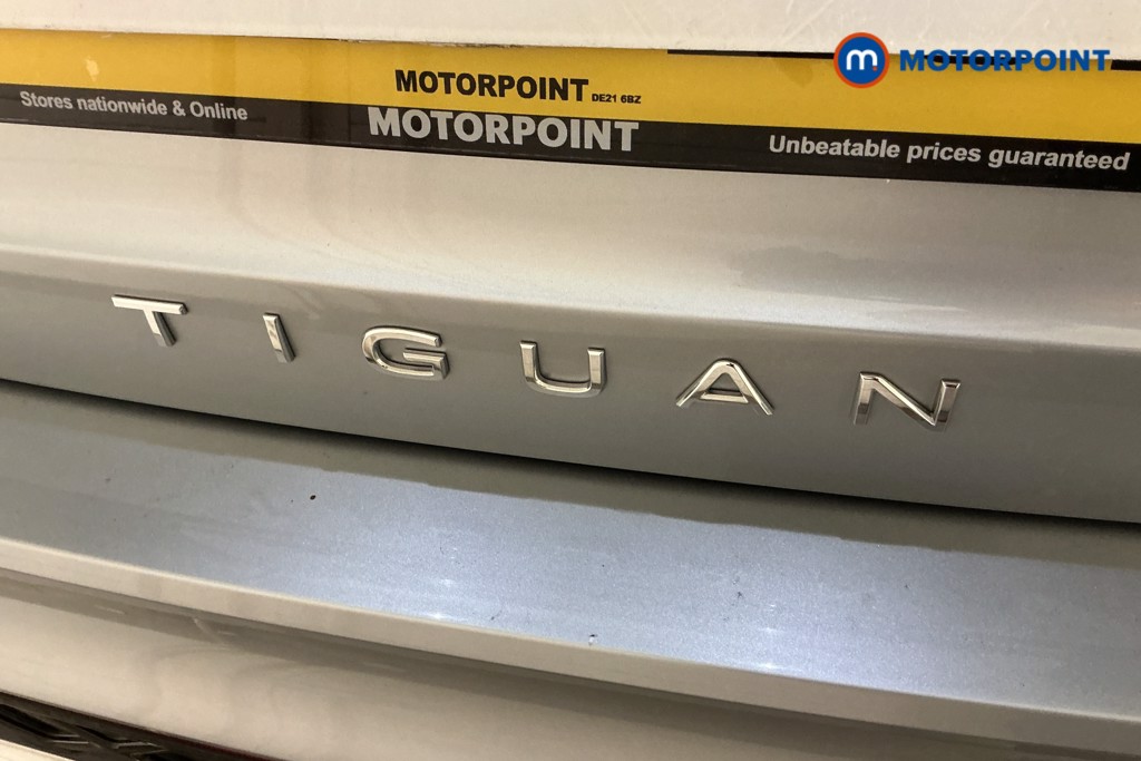 Volkswagen Tiguan R-Line Automatic Diesel SUV - Stock Number (1561934) - 31st supplementary image