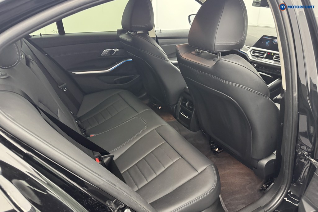 BMW 3 Series Sport Pro Automatic Petrol Plug-In Hybrid Saloon - Stock Number (1562150) - 7th supplementary image