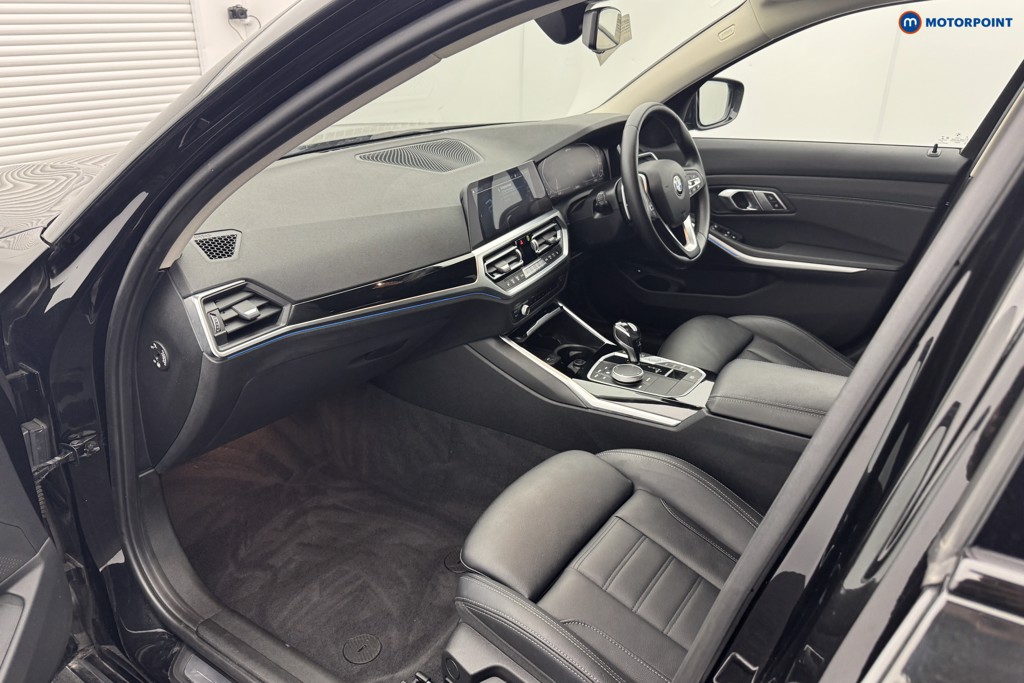 BMW 3 Series Sport Pro Automatic Petrol Plug-In Hybrid Saloon - Stock Number (1562150) - 8th supplementary image