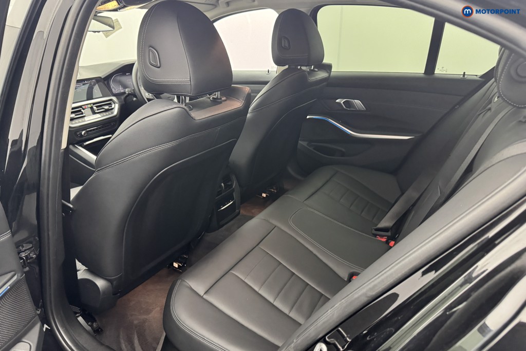 BMW 3 Series Sport Pro Automatic Petrol Plug-In Hybrid Saloon - Stock Number (1562150) - 9th supplementary image