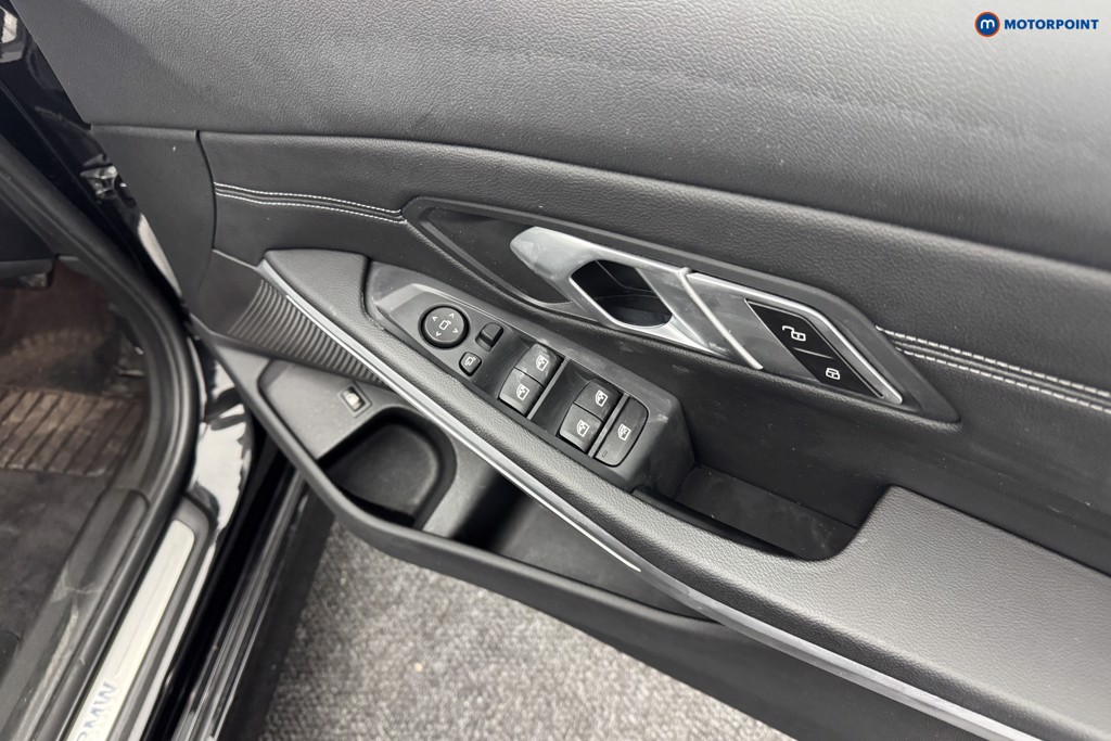 BMW 3 Series Sport Pro Automatic Petrol Plug-In Hybrid Saloon - Stock Number (1562150) - 16th supplementary image