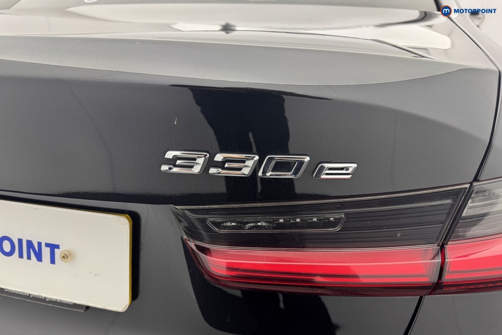 BMW 3 Series Sport Pro Automatic Petrol Plug-In Hybrid Saloon - Stock Number (1562150) - 19th supplementary image
