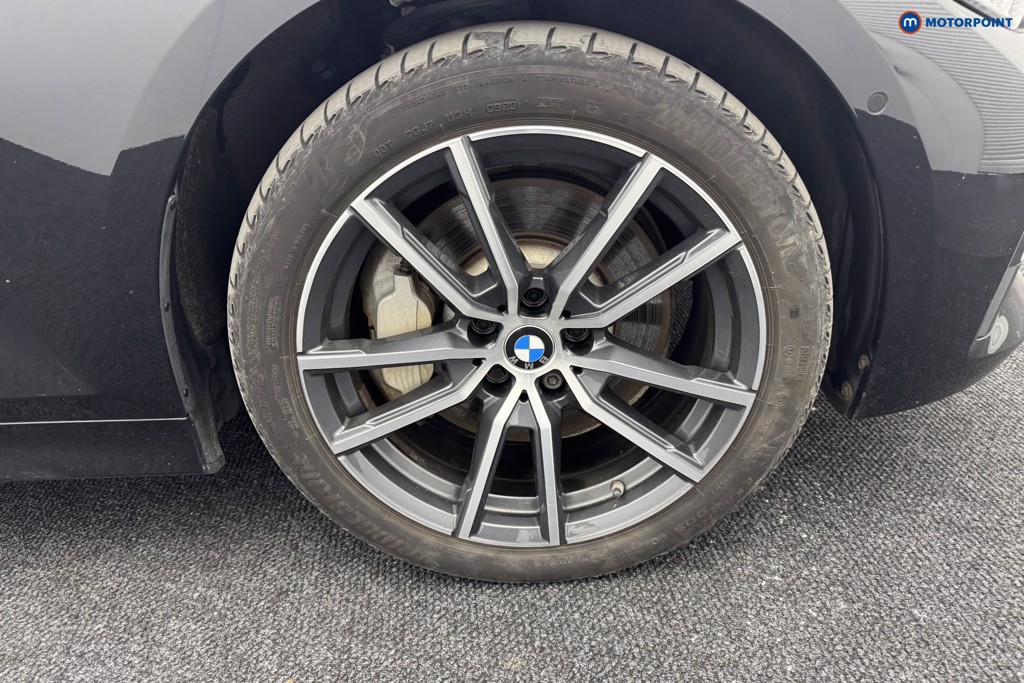 BMW 3 Series Sport Pro Automatic Petrol Plug-In Hybrid Saloon - Stock Number (1562150) - 30th supplementary image
