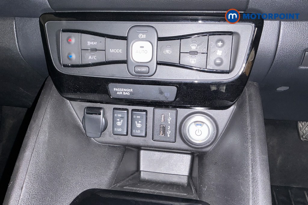 Nissan Leaf Tekna Automatic Electric Hatchback - Stock Number (1562820) - 17th supplementary image