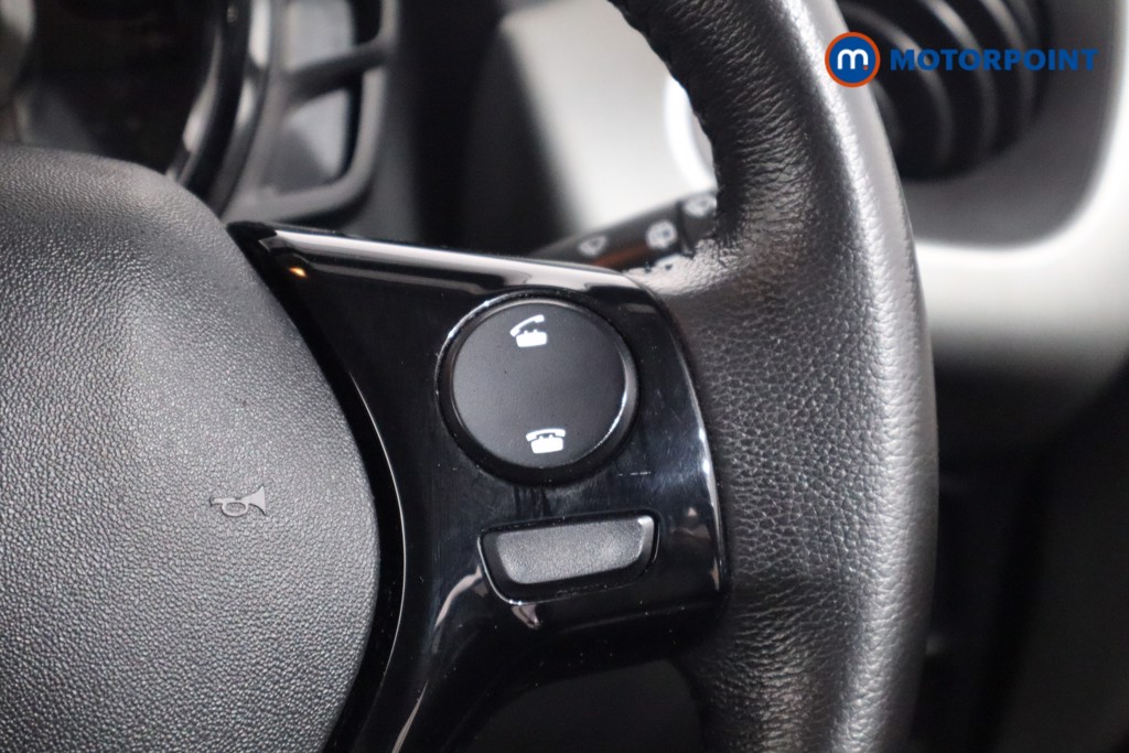 Peugeot 108 Allure Manual Petrol Hatchback - Stock Number (1562863) - 8th supplementary image