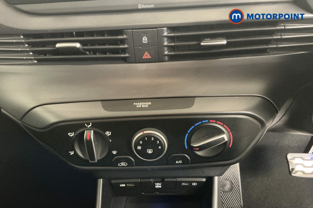 Hyundai Bayon Se Connect Automatic Petrol-Electric Hybrid SUV - Stock Number (1562870) - 14th supplementary image